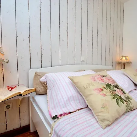 Apartment Bay House Rosohotnica