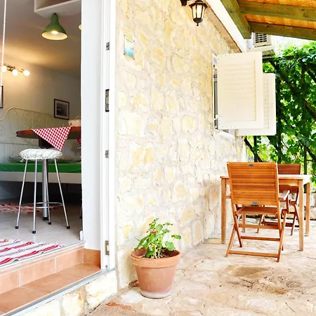 Bay House Rosohotnica Apartment Vrboska