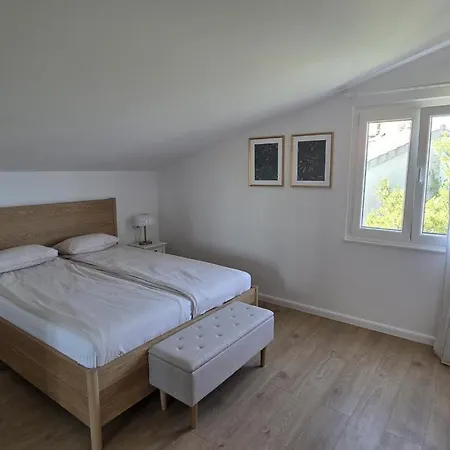 Bay House Rosohotnica Daire